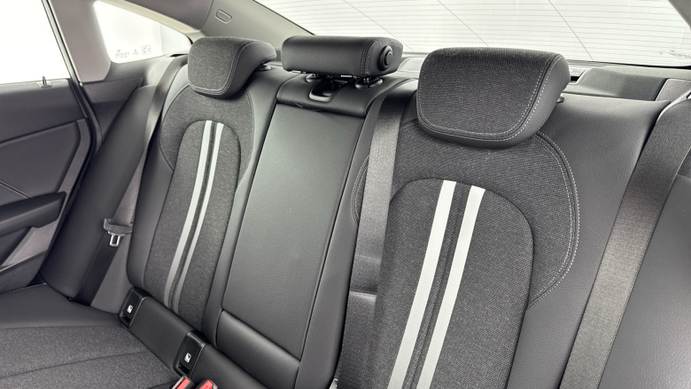 BMW 2 Series 218i Sport 4dr DCT Petrol Saloon